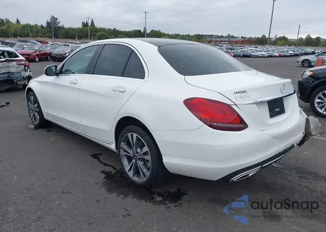 2021 Mercedes-Benz C 300 4Matic z USA, uszkodzony, nr VIN W1KWF8EB8MR625884